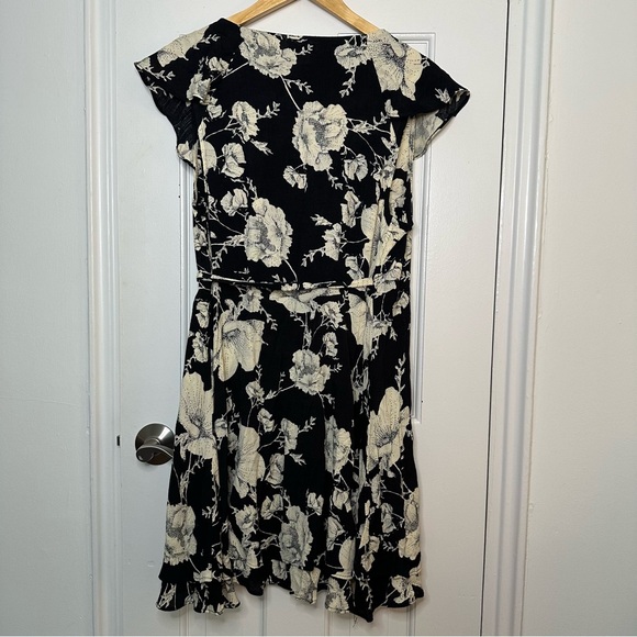 FREE PEOPLE French Quarter Mini Wrap Dress Flutter Floral Black White Small - Picture 7 of 10